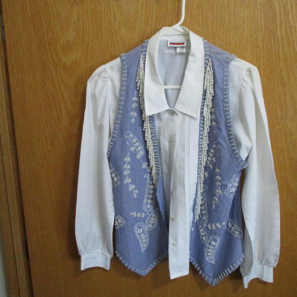 Women's Judy Bond size 10 blouse/vest